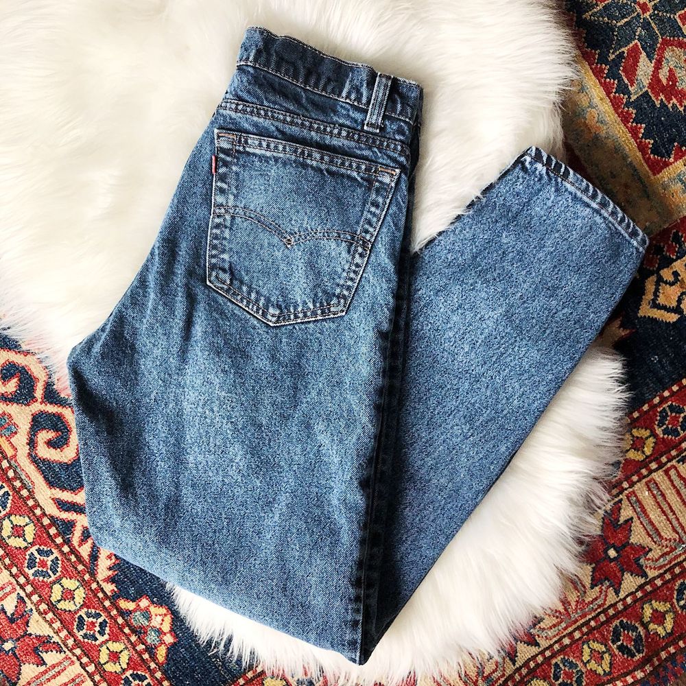 LEVI VINTAGE HIGHWAISTED JEANS